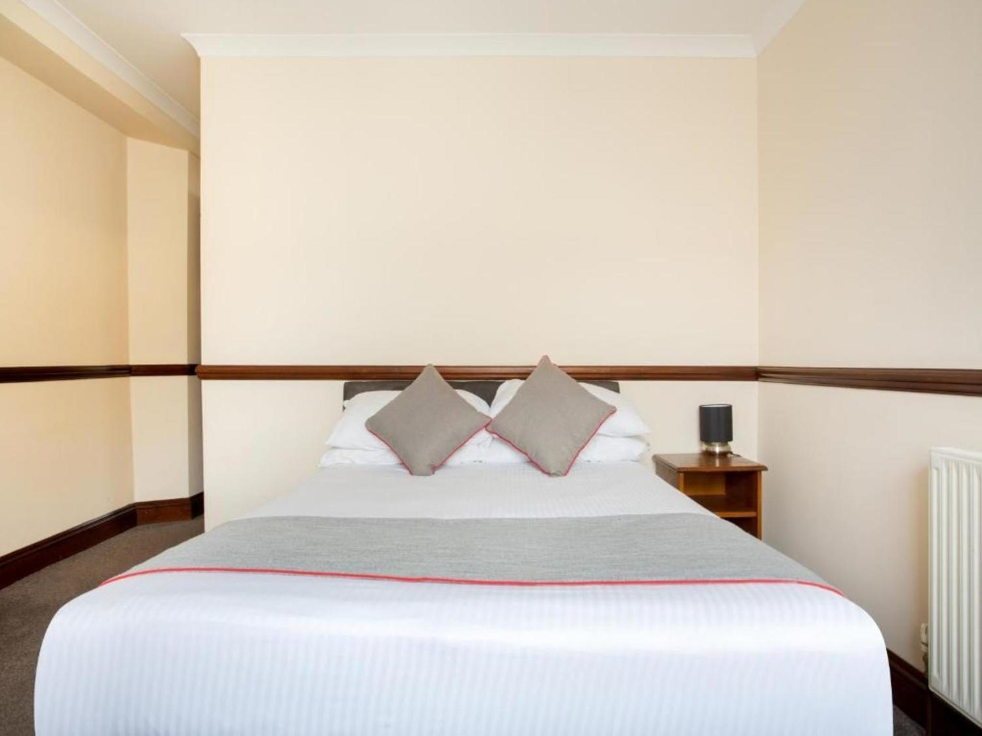 Brunel Inn Saltash Phòng bức ảnh