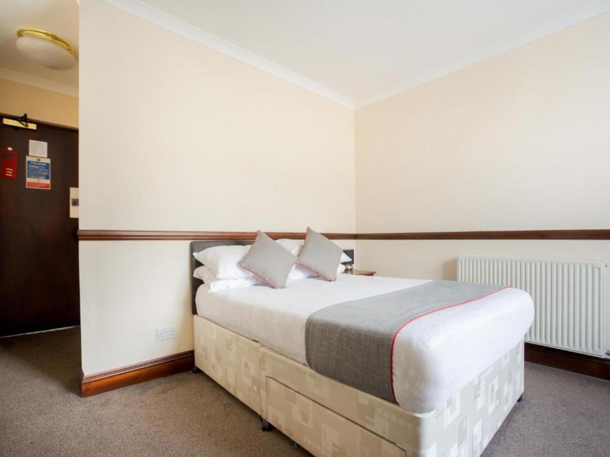 Brunel Inn Saltash Phòng bức ảnh